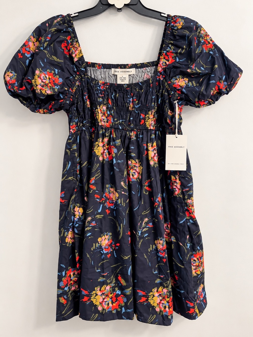 Free Assembly Floral Puff Sleeve Dress Size L NWT